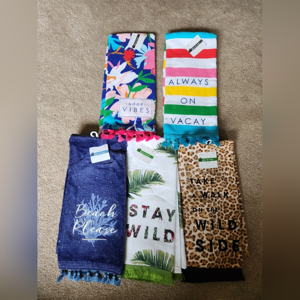Hand/Kitchen Towels Vacation Animal Print Themed Bundle Of 5 NWT